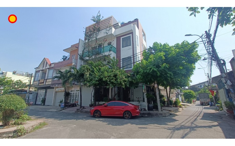 Bán nhà hẽm xe hơi, Linh Xuân, Thủ Đức, Dt: 128m2, ngang 6.35m , giá 4.8 tỷ.